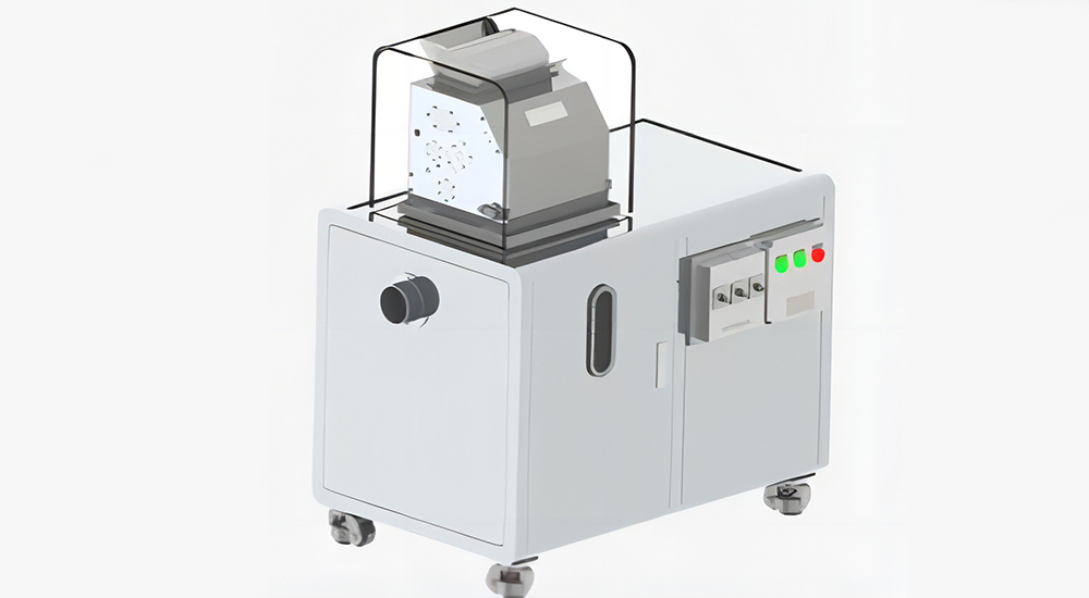 人工分离回收效率低、成本高，长期与化学品接触会带来职业病风险，车间环境也总是无法保持整洁。镭普森自动破包取液/取粉设备亦可应用在生产环节中因灌装不良、打码不良导致的成品回收回，该设备收率高，有利于后道加工处理，为企业降低生产成本。