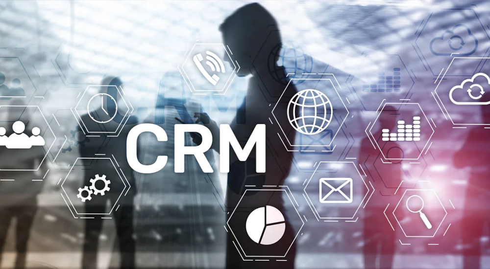 CRM是一种企业与现有客户及潜在客户之间关系互动的管理系统。CRM通过协调企业与客户在销售、营销和服务上的交互，改善与客户的业务关系，提升客户管理方式，保障客户关系的建立、发展和维持。